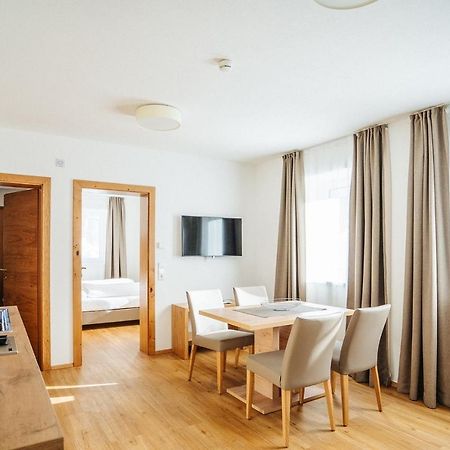 Apartmenthaus Strasswirt De Luxe เทรอโพลาค ภายนอก รูปภาพ