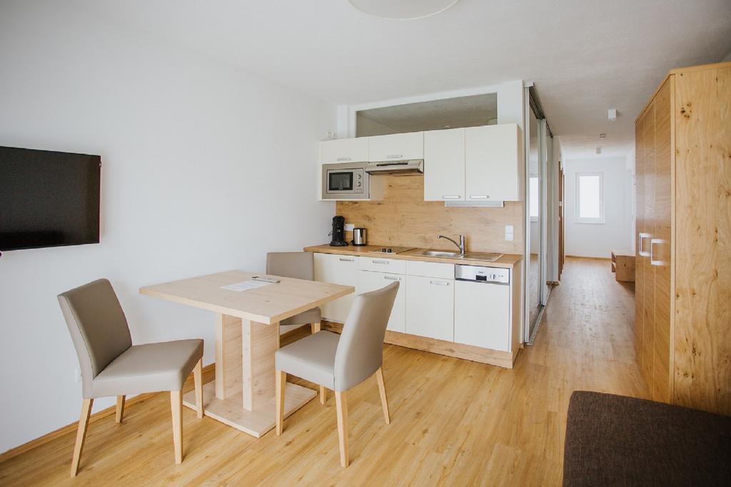 Apartmenthaus Strasswirt De Luxe เทรอโพลาค ภายนอก รูปภาพ