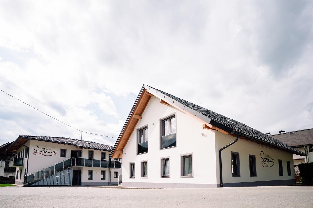 Apartmenthaus Strasswirt De Luxe เทรอโพลาค ภายนอก รูปภาพ